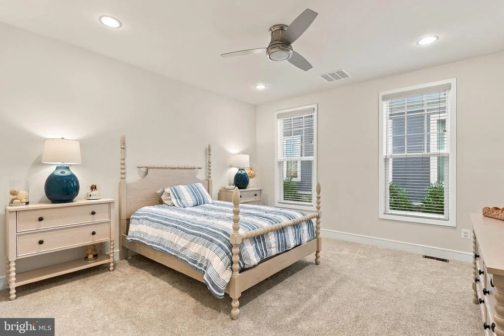 Photo of 1010 COUBERTIN DRIVE SE
