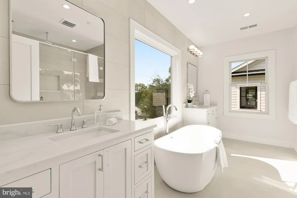 Photo of 9508 FOREST ROAD