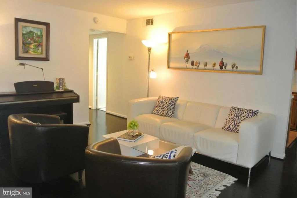 Photo of Unit C at 2 NORMANDY SQUARE COURT
