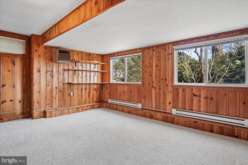 Photo of 322 CLOPSTON HILL