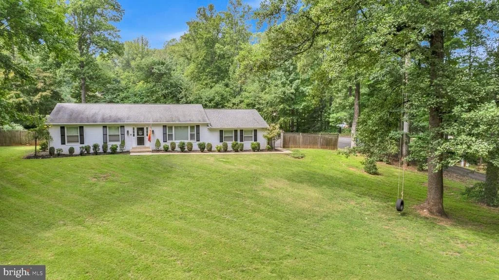 Photo of 5238 GRAYSTONE ROAD