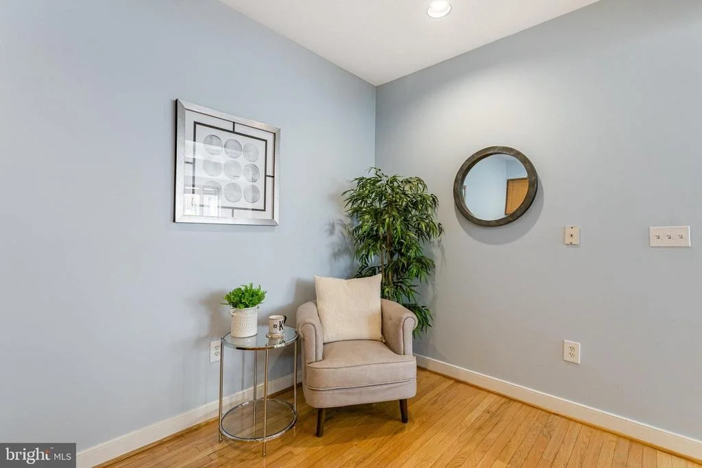 Photo of Unit 3 at 2363 CHAMPLAIN STREET NW
