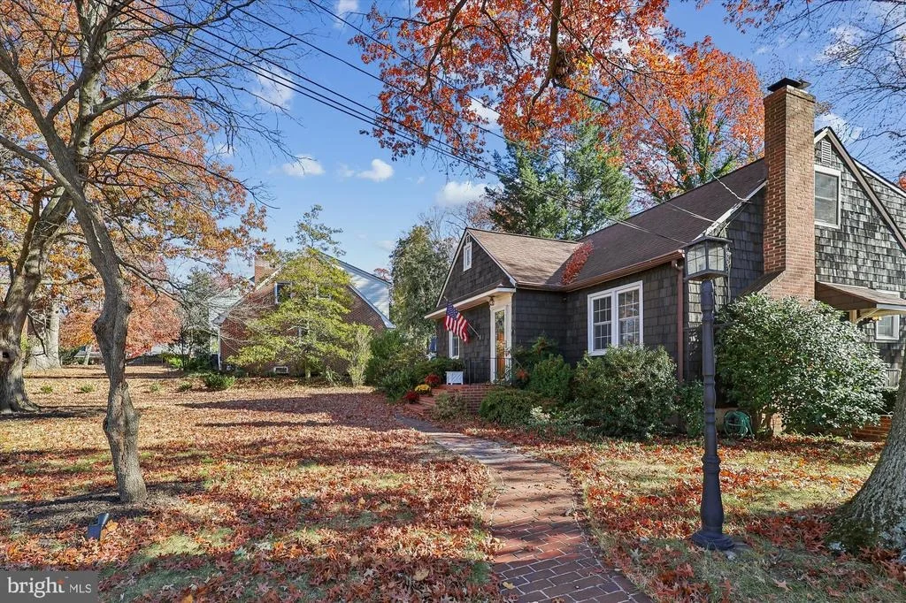 Photo of 306 JOHN AVENUE