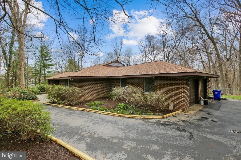 Photo of 8015 GOODHURST DRIVE