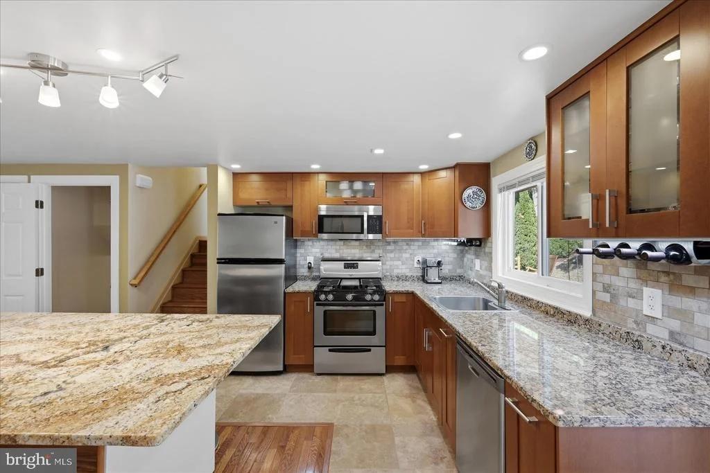 Photo of 10929 HOWLAND DRIVE
