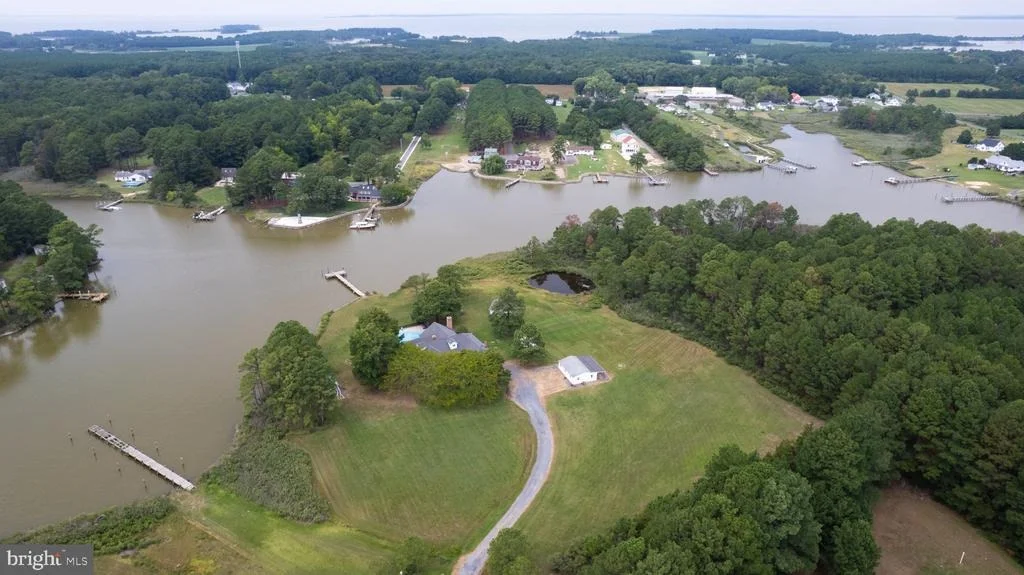 Photo of 1001 WAGNER POINT ROAD