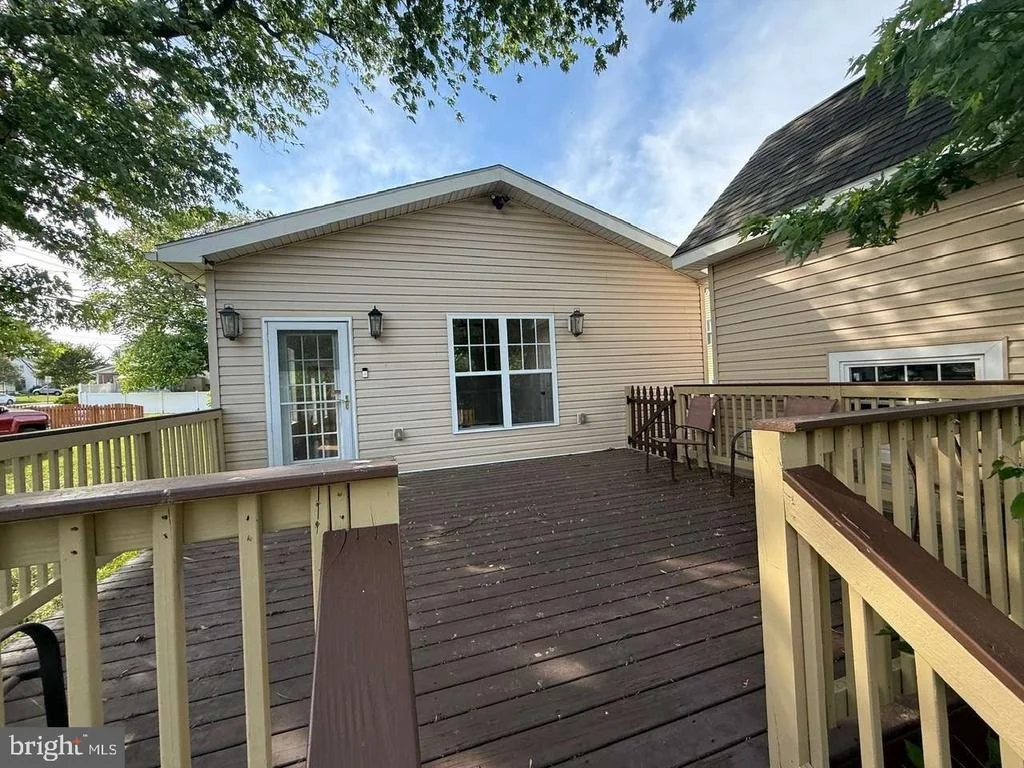 Photo of 1205 GREYSTONE ROAD
