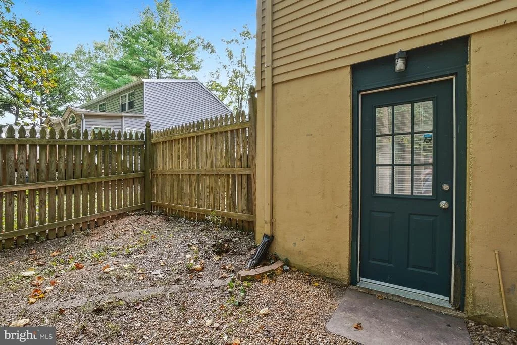 Photo of 1341 CROCKETT LANE