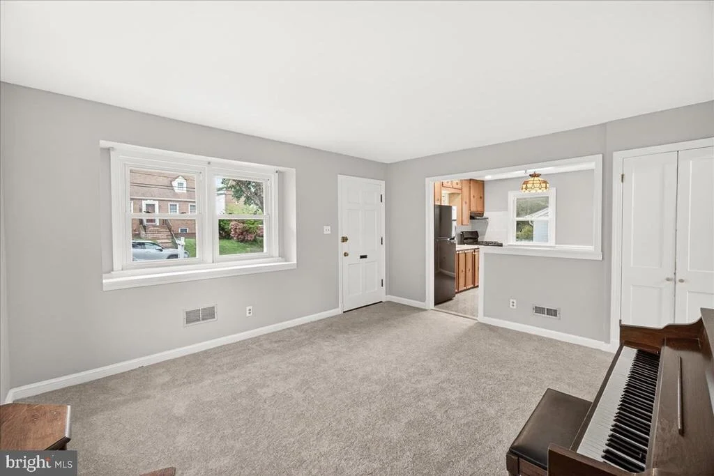 Photo of 10408 HUNTLEY AVENUE