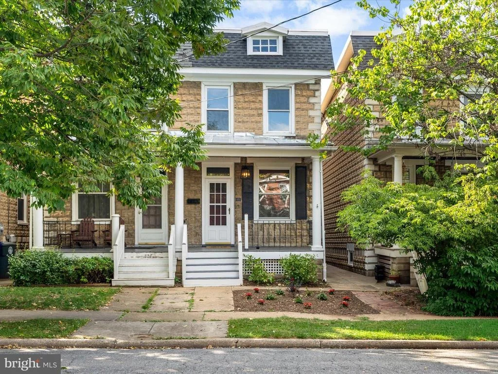 Photo of 729 TRAIL AVENUE