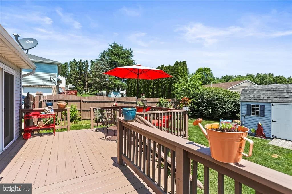 Photo of 17 ECKER AVENUE