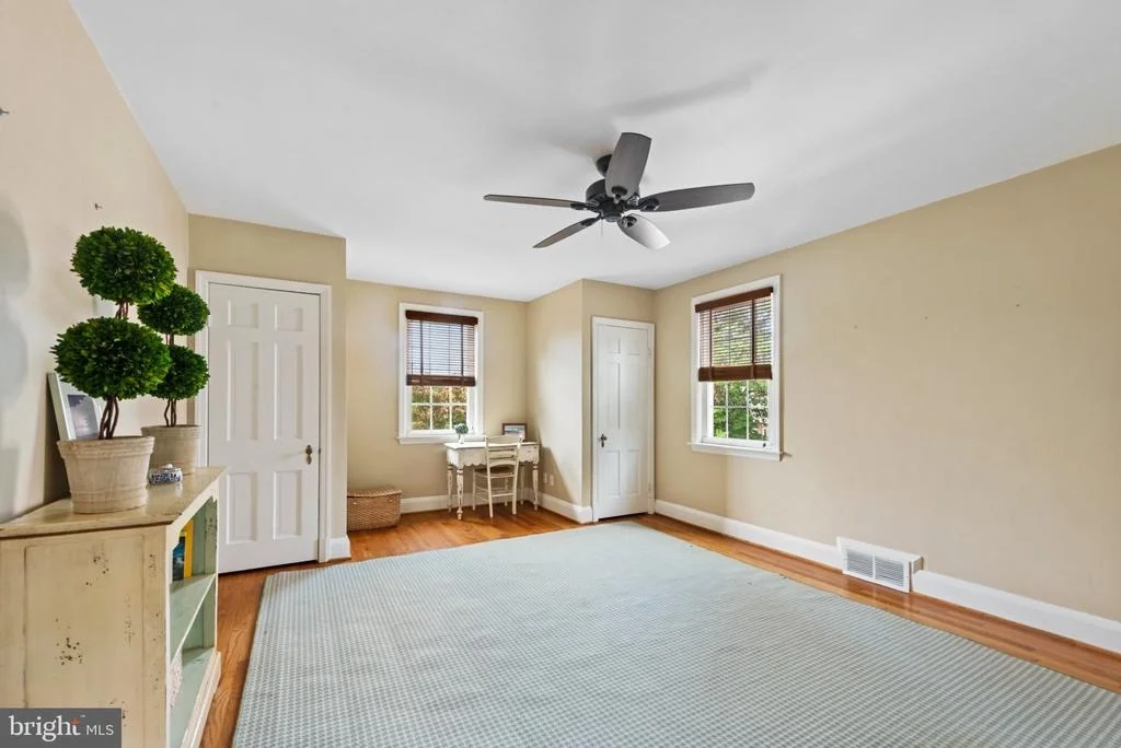 Photo of 7313 YORKTOWNE