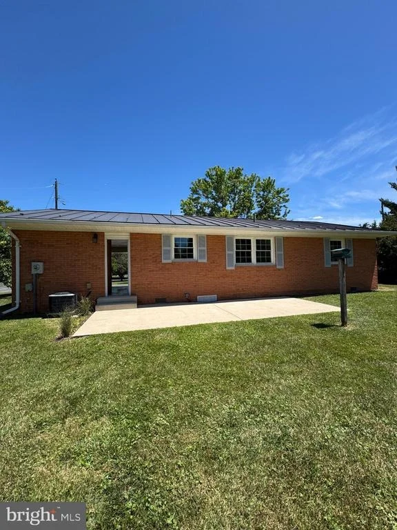 Photo of 2 SPRINGCREST DRIVE