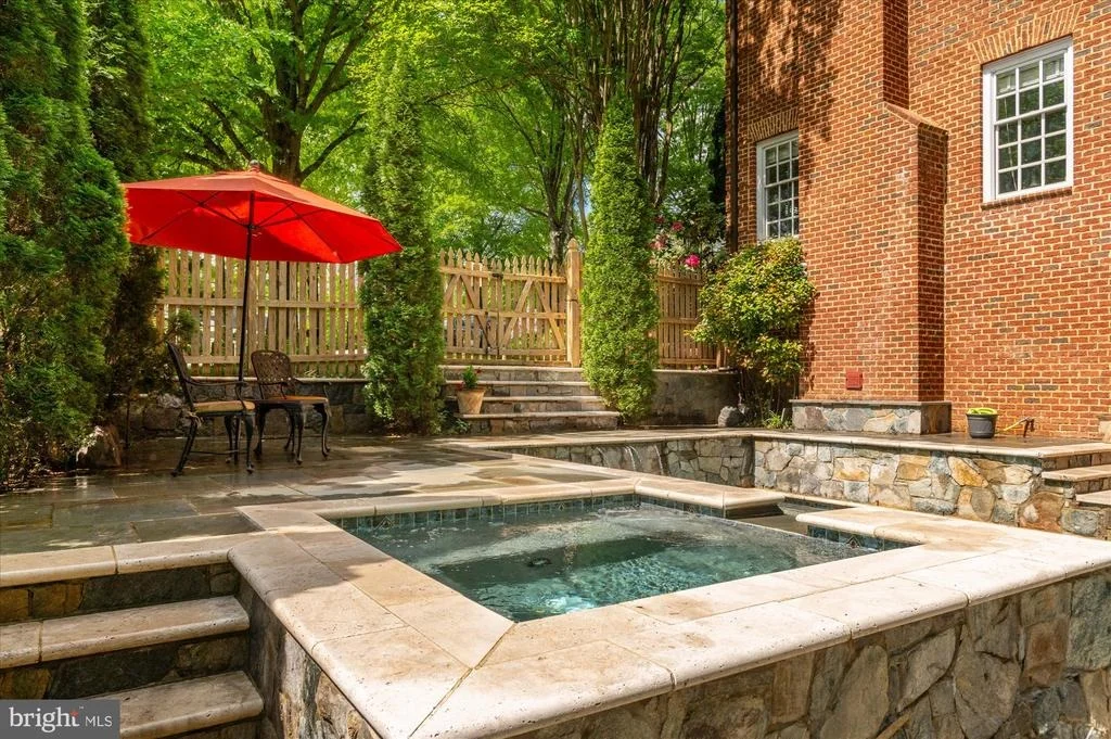Photo of 4115 40TH PLACE N