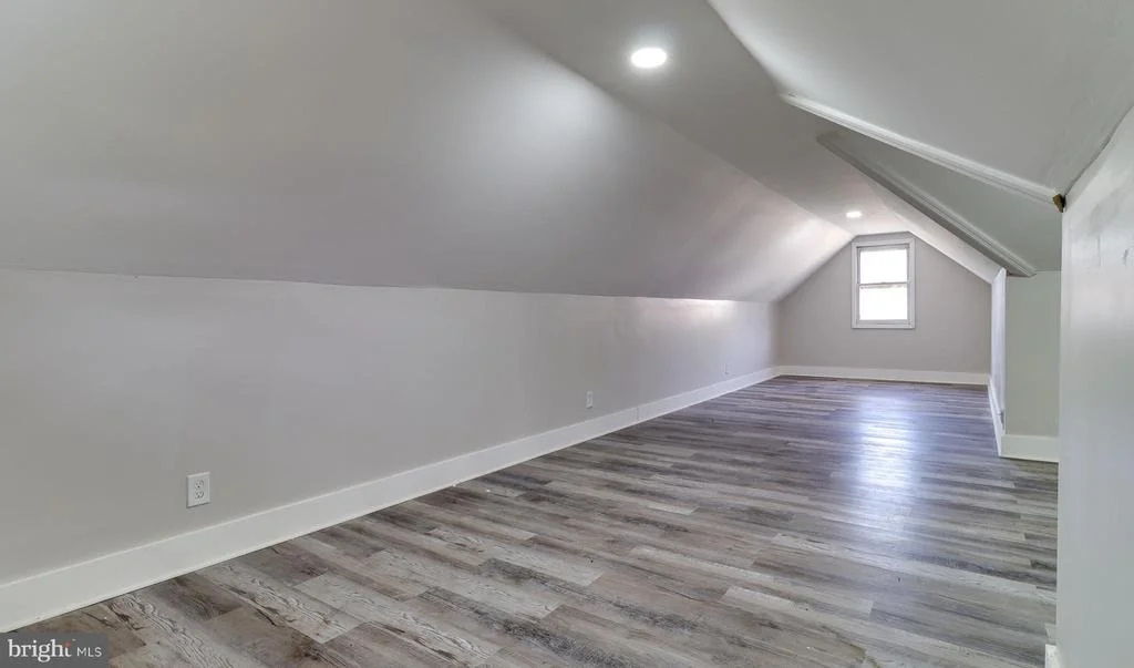 Photo of 10 DAVIS AVENUE