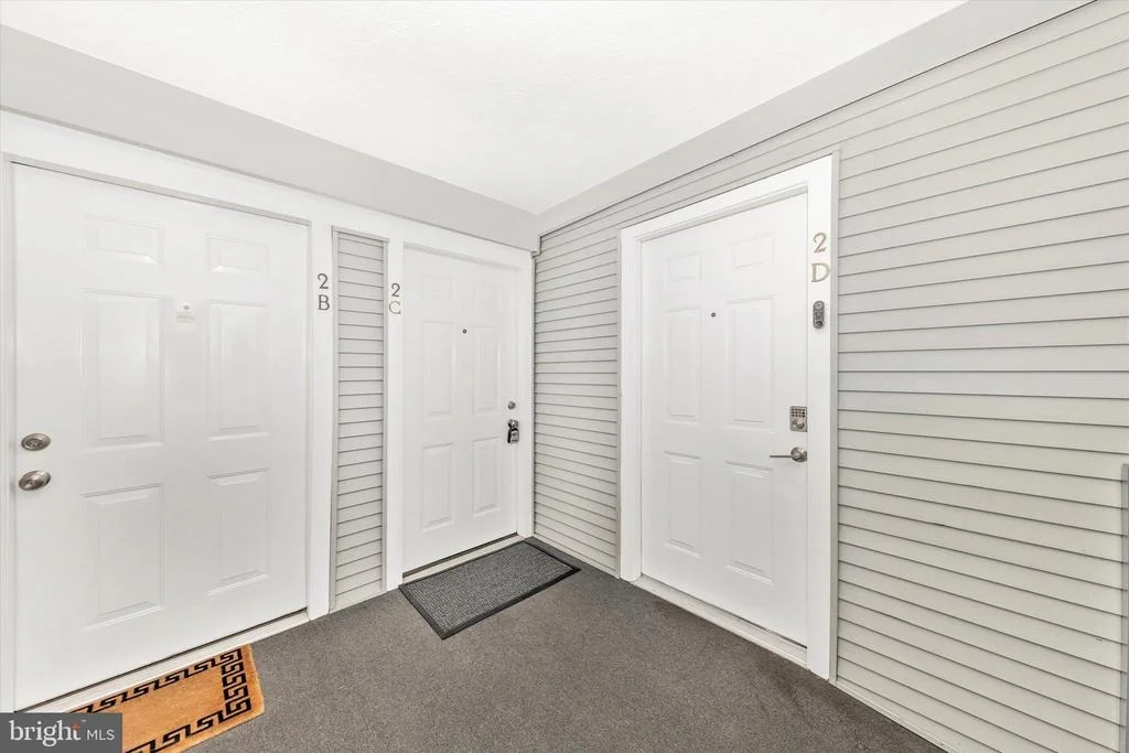 Photo of Unit 2C at 2149 WAINWRIGHT COURT