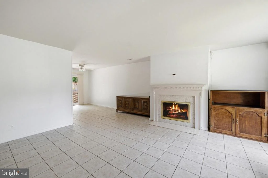 Photo of 14919 HYDRUS ROAD