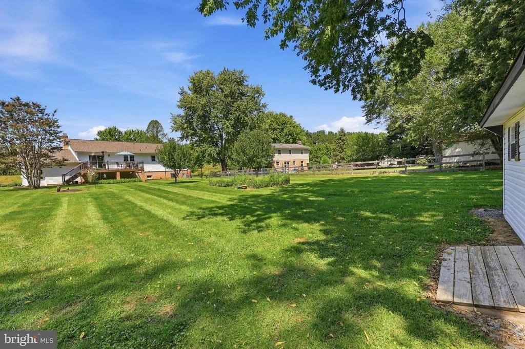 Photo of 8117 RUNNYMEADE DRIVE