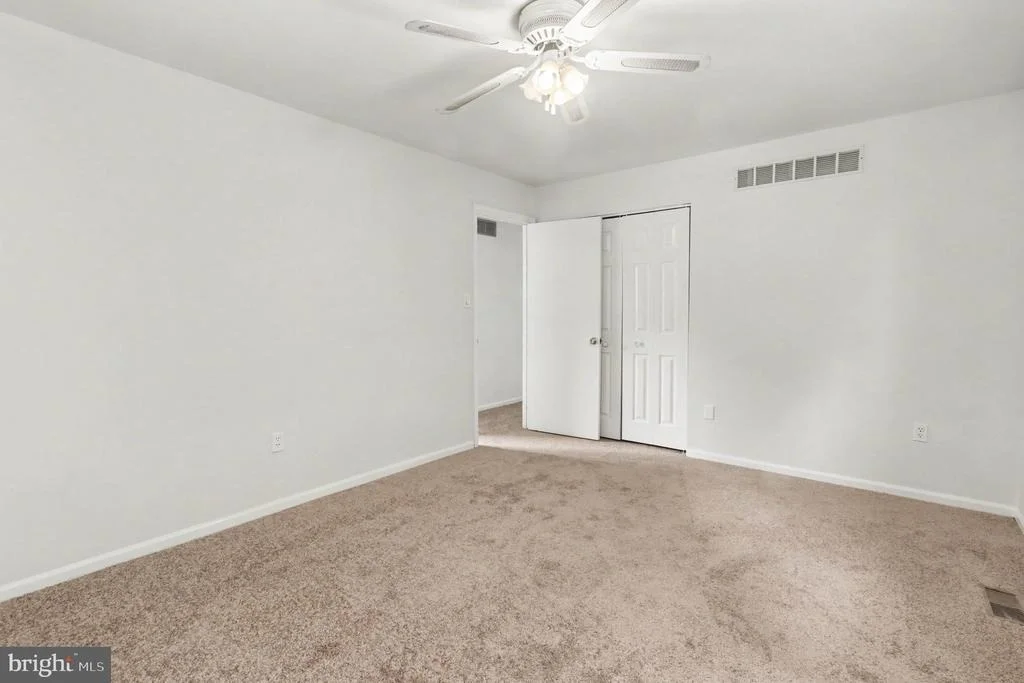 Photo of 737 FOX CHASE CIRCLE