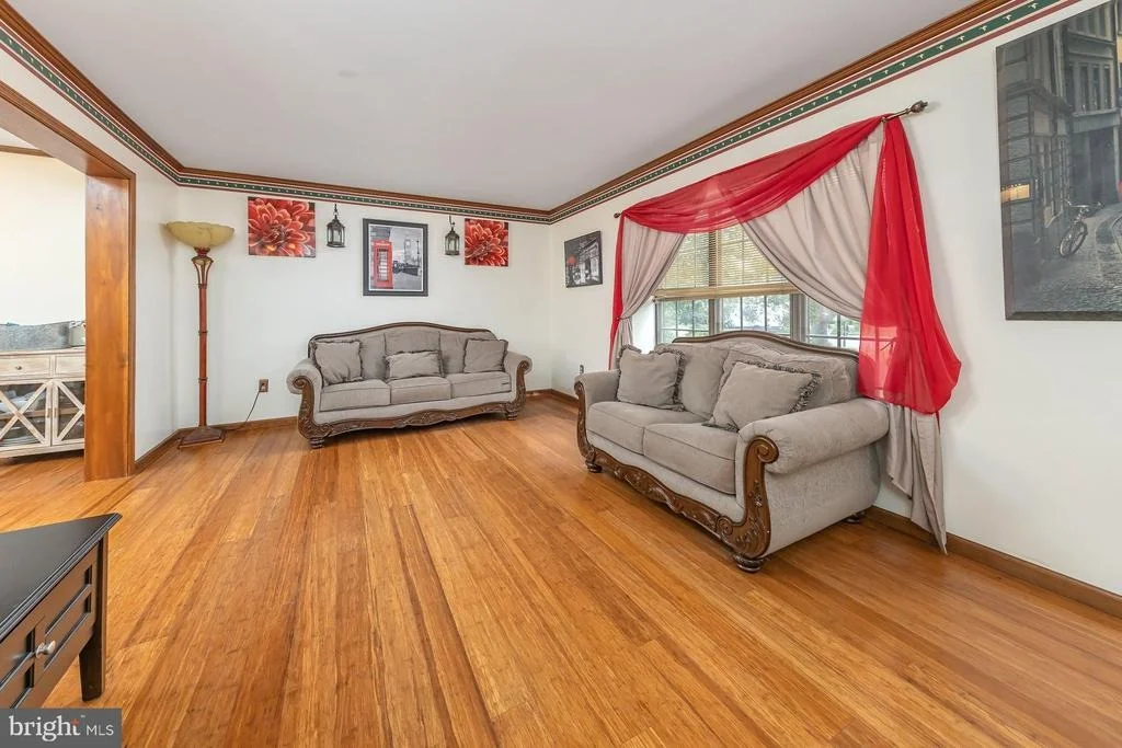 Photo of 1122 RAINBOW CIRCLE