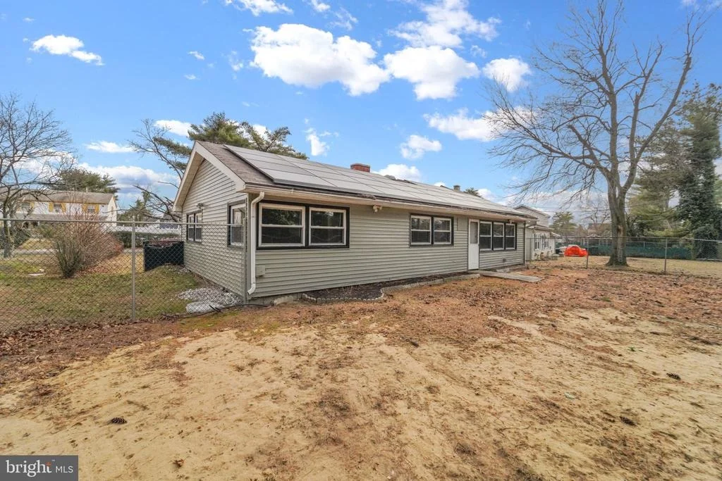 Photo of 19 BELHURST LANE