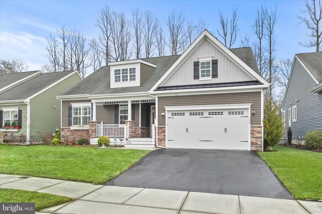 Photo of 322 MARINERS CIRCLE