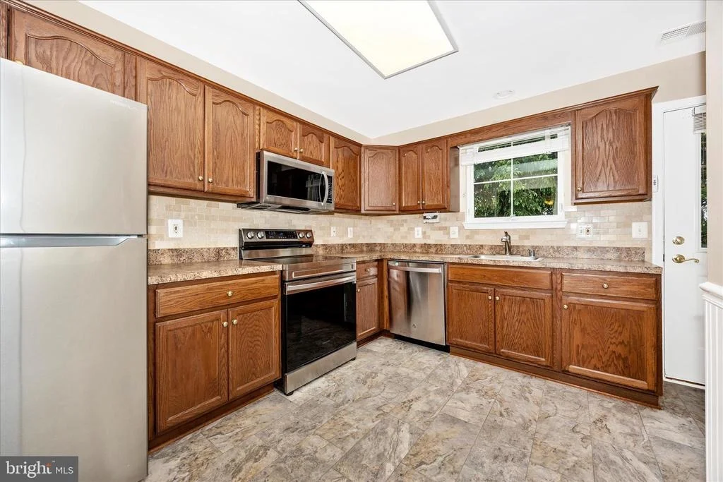 Photo of 1007 PARADE LANE