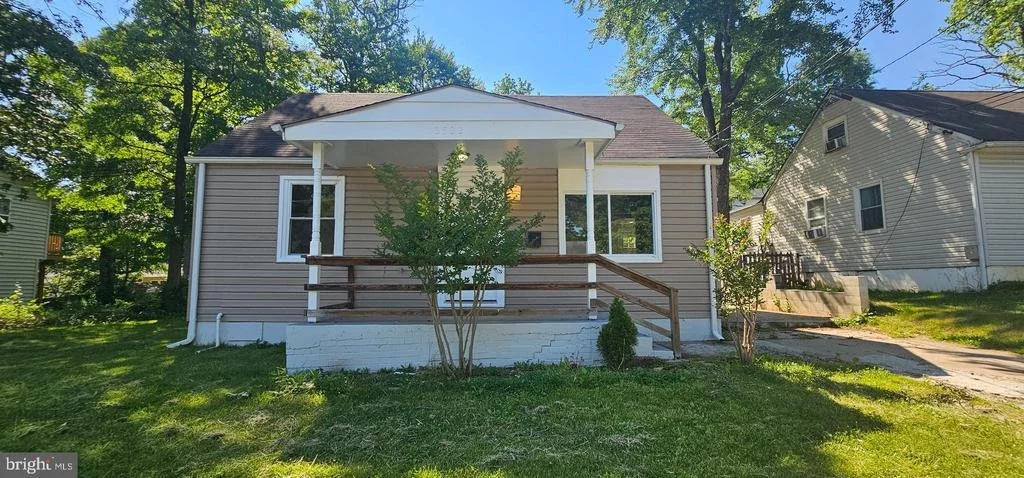 Photo of 9522 48TH PLACE