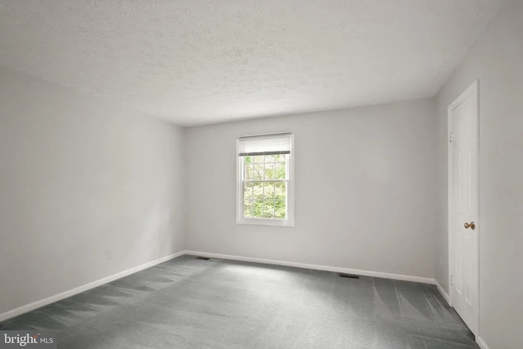 Photo of 169 APPLEGATE DRIVE