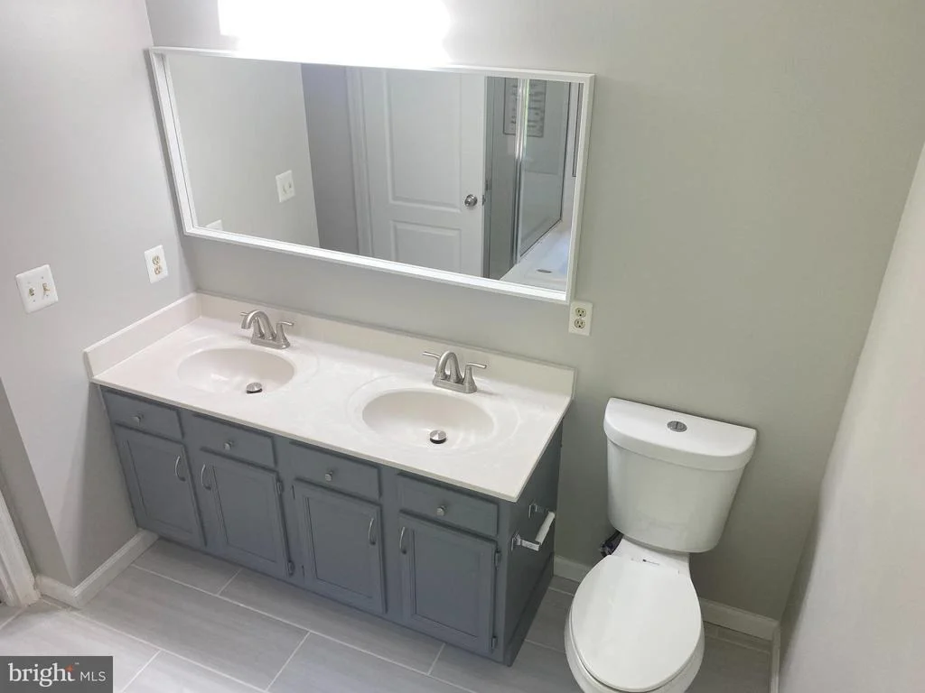 Photo of 5442 SIR DOUGLAS DRIVE