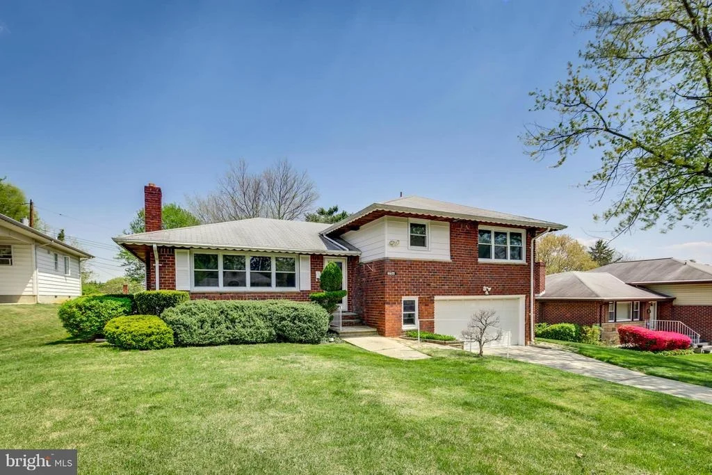 Photo of 6605 DEANCROFT ROAD