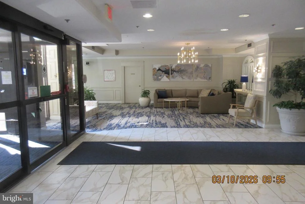 Photo of Unit 1806 at 15101 INTERLACHEN DRIVE