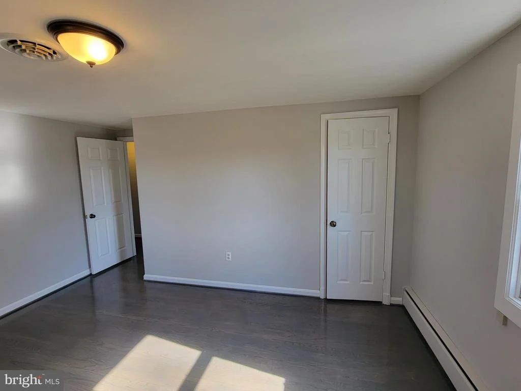 Photo of 18909 MUNCASTER ROAD