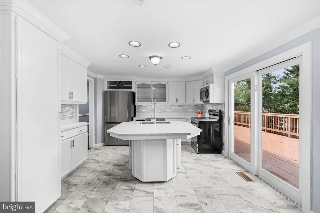 Photo of 6104 BROADWICK COURT