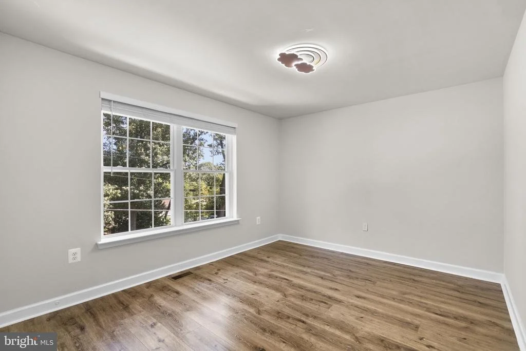 Photo of 556 SUNSET KNOLL ROAD