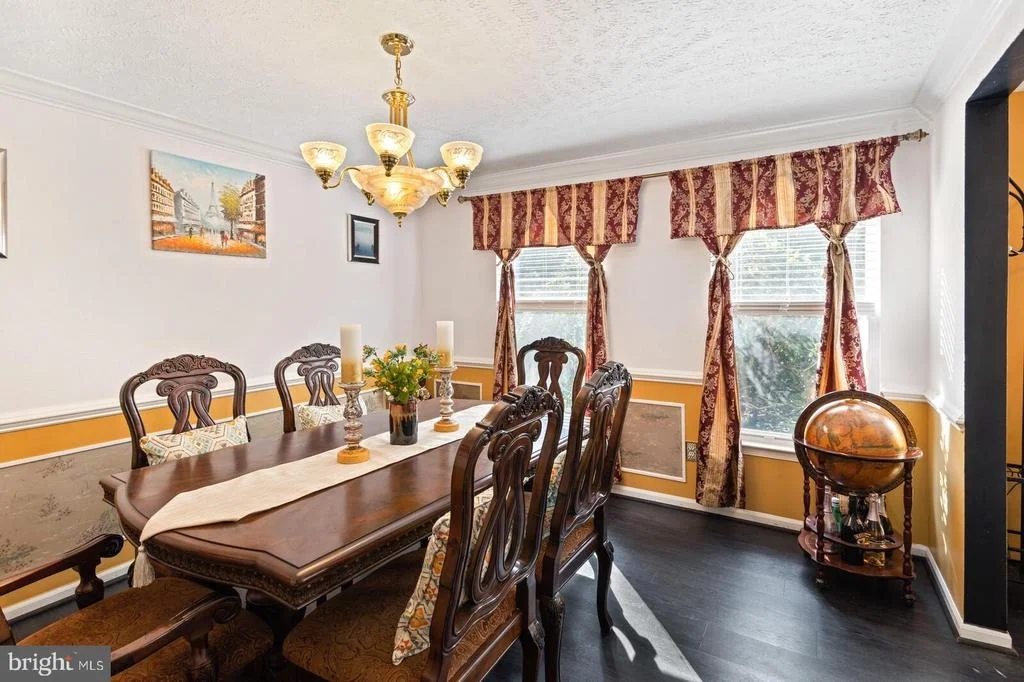 Photo of 15084 HOLLEYSIDE DRIVE