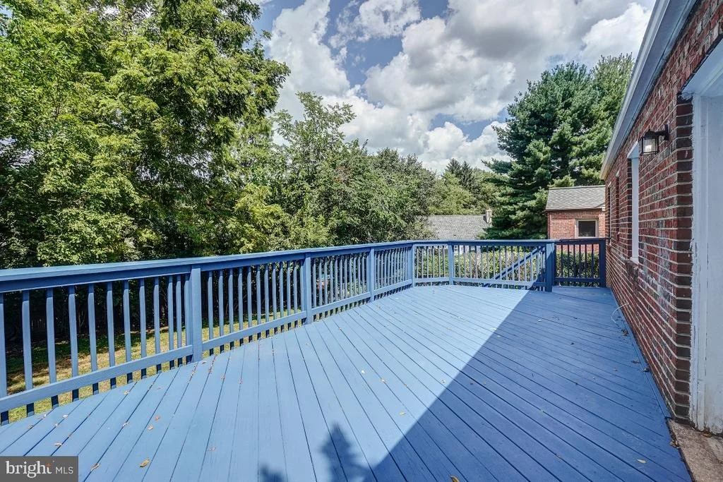 Photo of 10024 CEDAR LANE