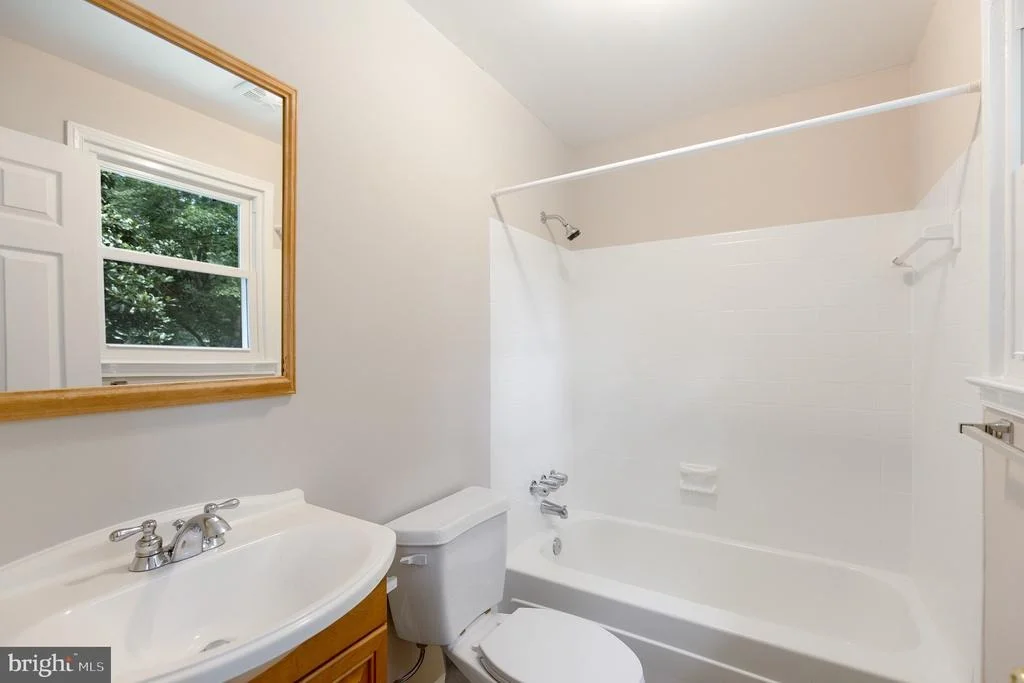 Photo of 12403 LYTTON AVENUE