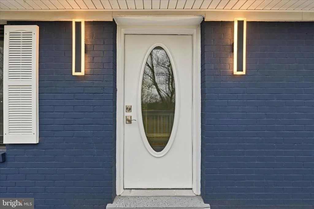 Photo of 2639 LOGMILL ROAD