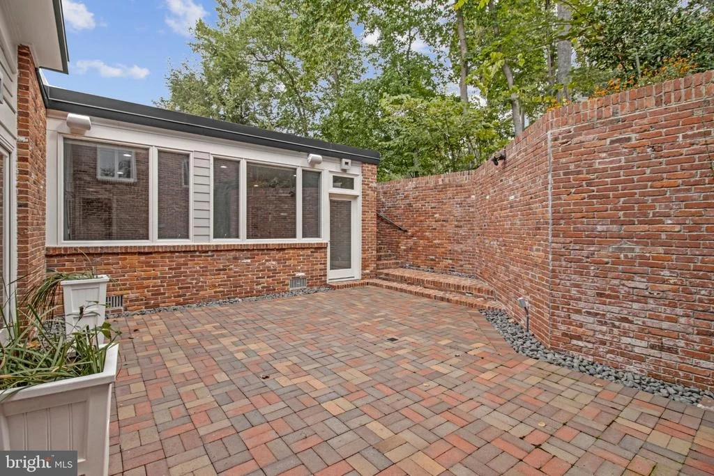 Photo of 1753 ARMY NAVY DRIVE