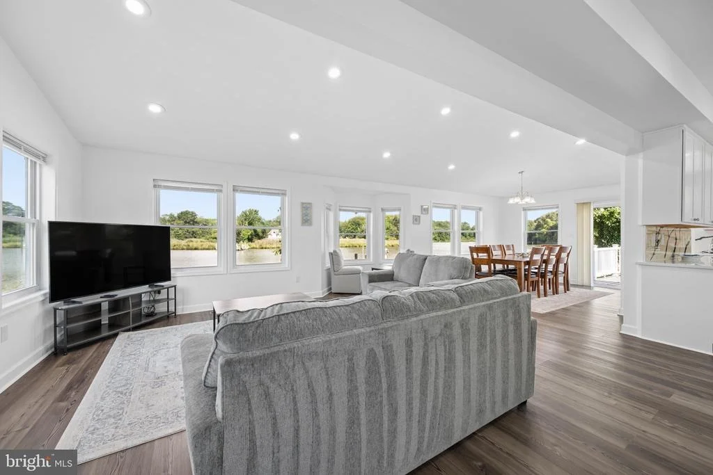 Photo of 456 DEALE ROAD