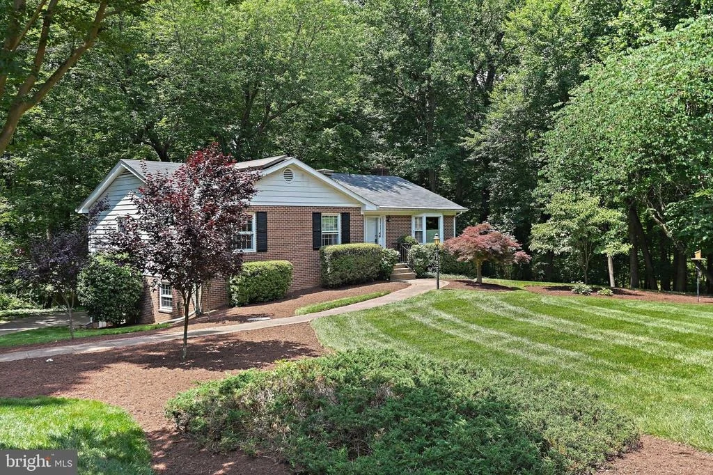 Photo of 3142 SEARSMONT PLACE