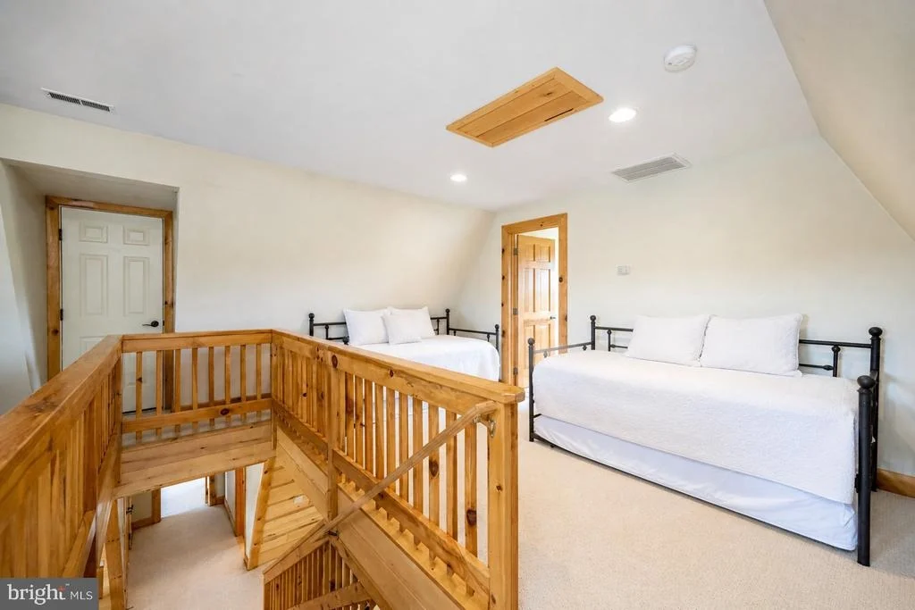 Photo of 282 LAKEFRONT LINKS DRIVE