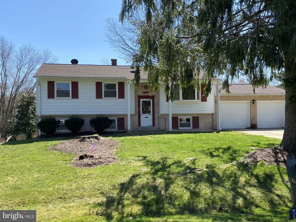 Photo of 7404 BEE BEE DRIVE
