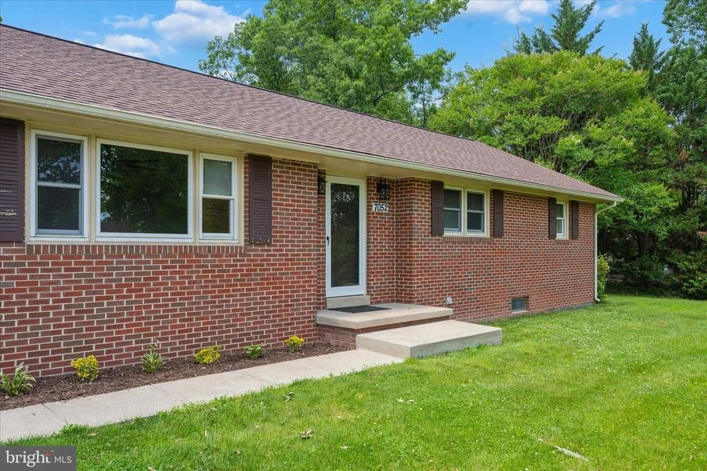 Photo of 7052 LINGANORE ROAD