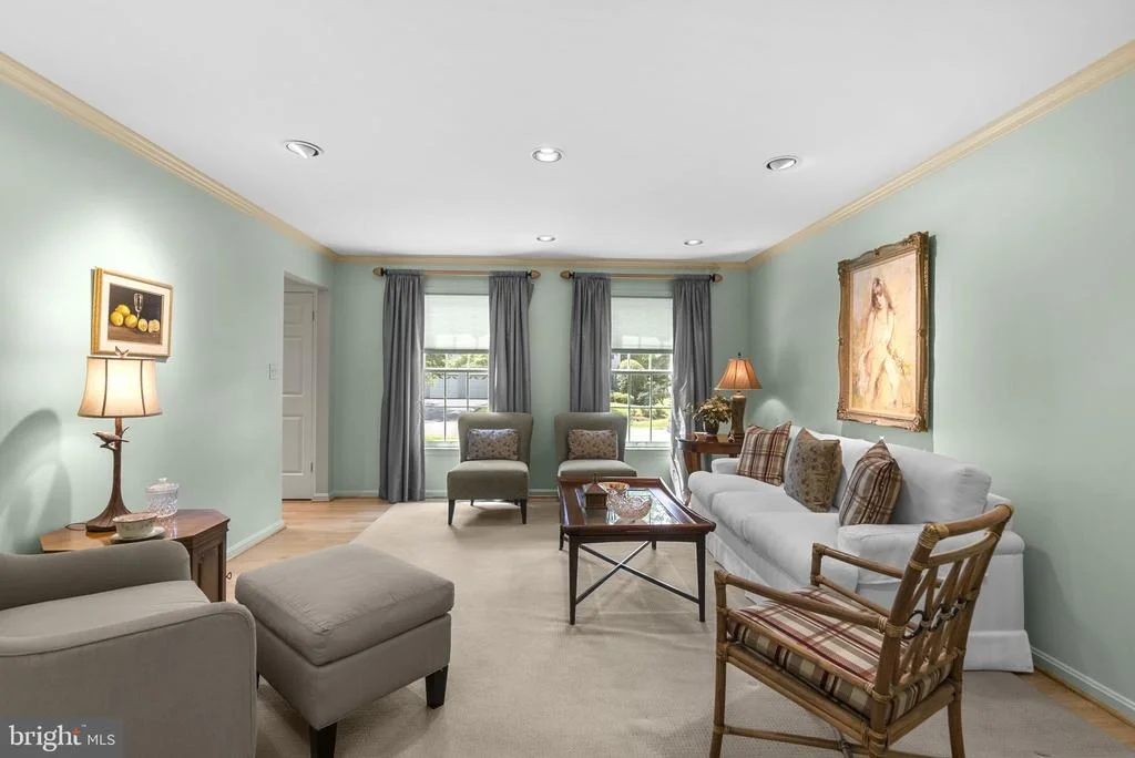 Photo of 4913 CONTINENTAL DRIVE