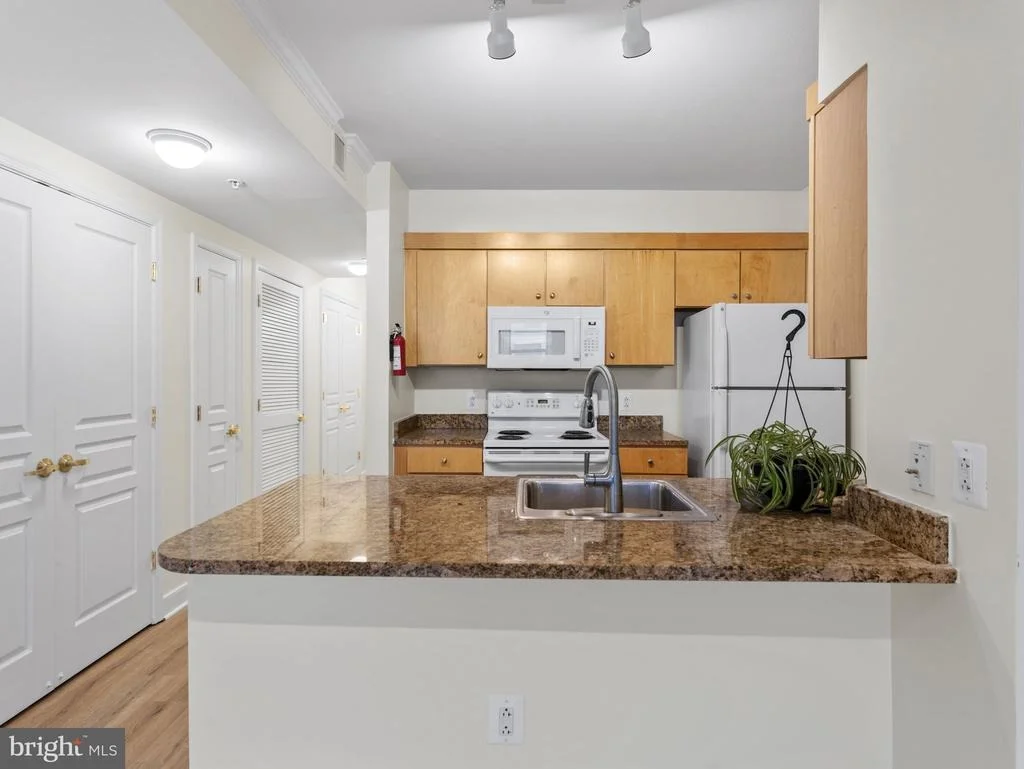 Photo of Unit 407 at 616 E STREET NW