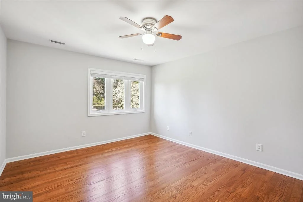 Photo of 18604 WILLOW OAK DRIVE