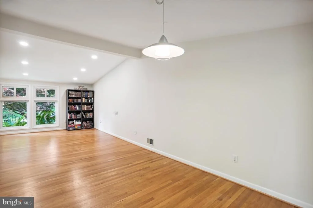 Photo of 222 HILLSBORO DRIVE