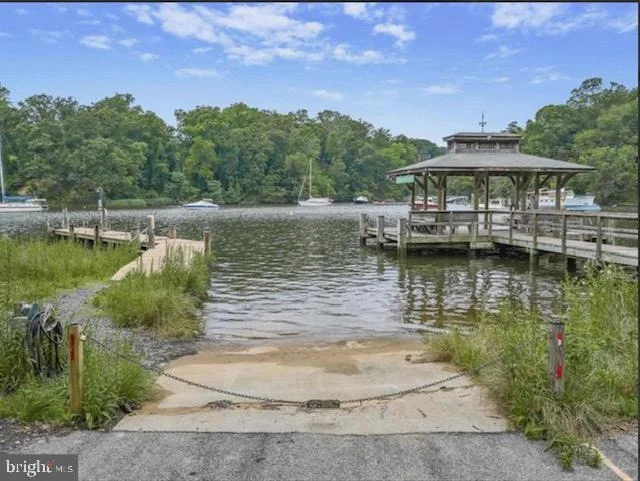Photo of 1465 RIDGEWAY